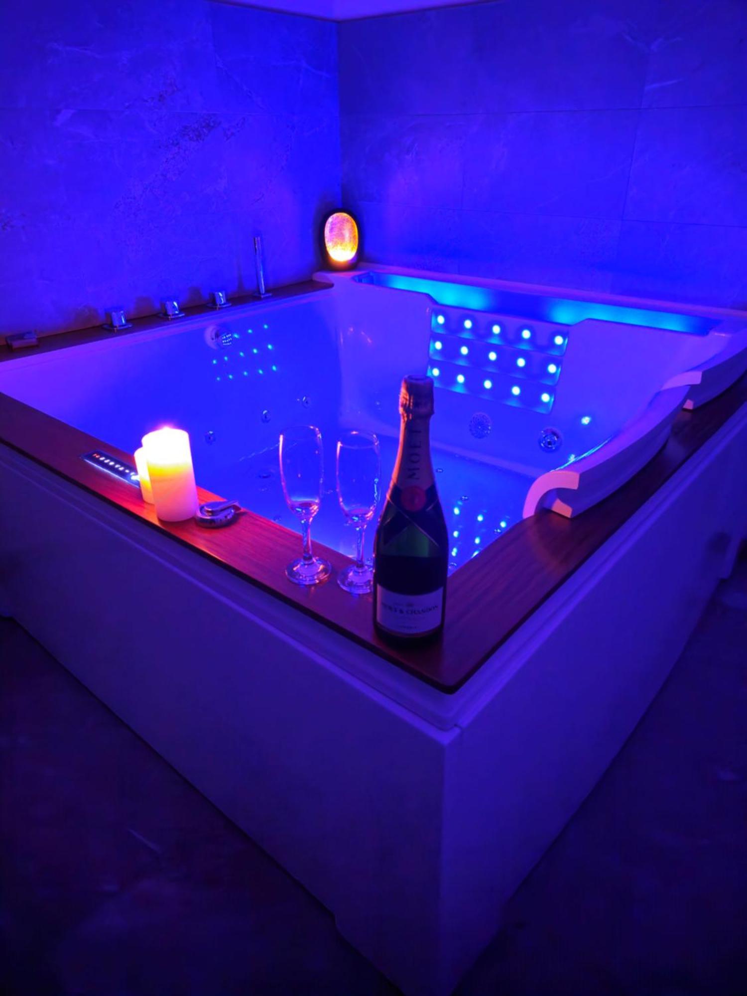 Loft De Luxe Le Chic, Grand Jacuzzi, Vue Port De Plaisance Appartement Saint-Valery-en-Caux Buitenkant foto